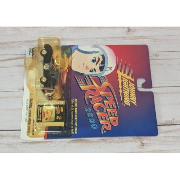 Johnny Lightning Speed Racer Snake Oil #12 2000 Die-Cast Car & Film Strip Token - Picture 4 of 4